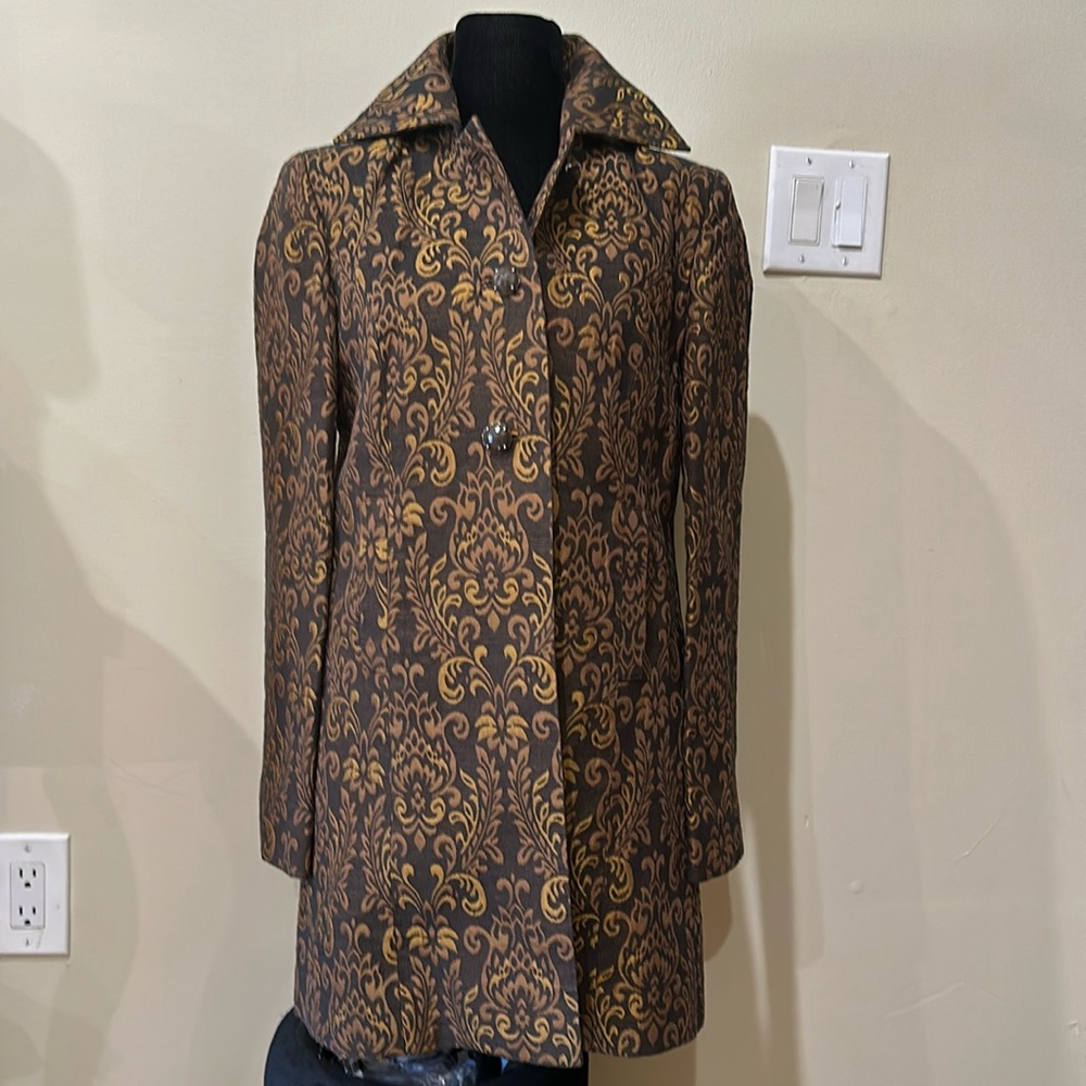 Ideology beautiful coat, in new condition, worn 2 hrs.  Colors are beautiful.